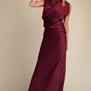 Vestido satinado vino